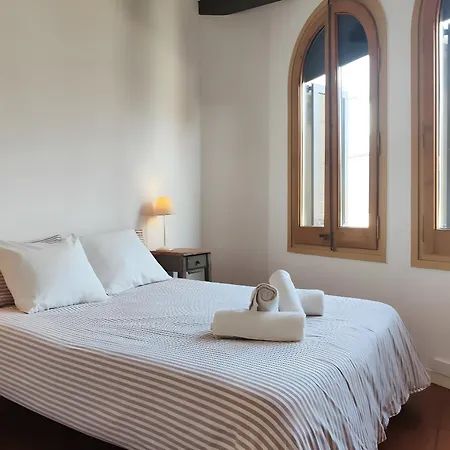 Penthouse In The Heart Of Barcelona. Rambla E